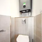 Designer & Air-conditioned 2br, 17 *